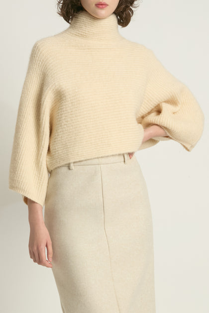 Crop Cocoon Sweater – Look By M