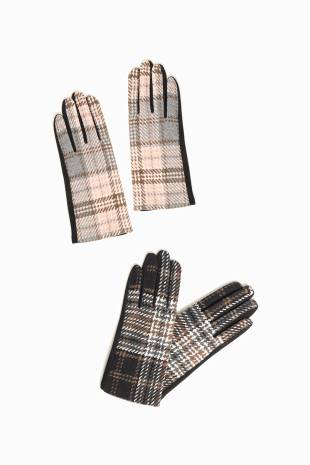 Timeless Chic Plaid Gloves