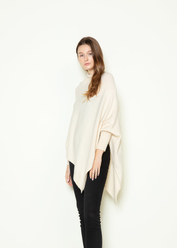 Basic Triangle Poncho with Sleeves