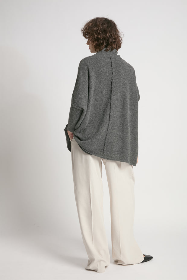 Seam Turtleneck Soft Sweater