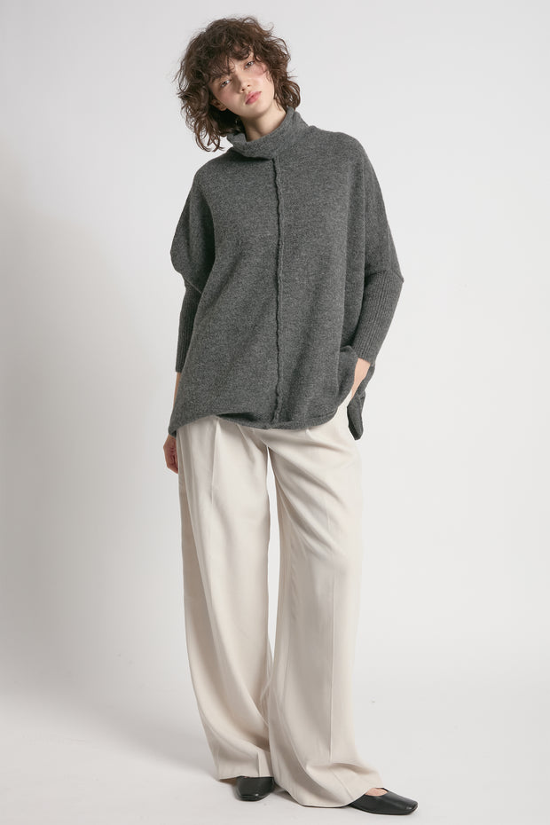 Seam Turtleneck Soft Sweater