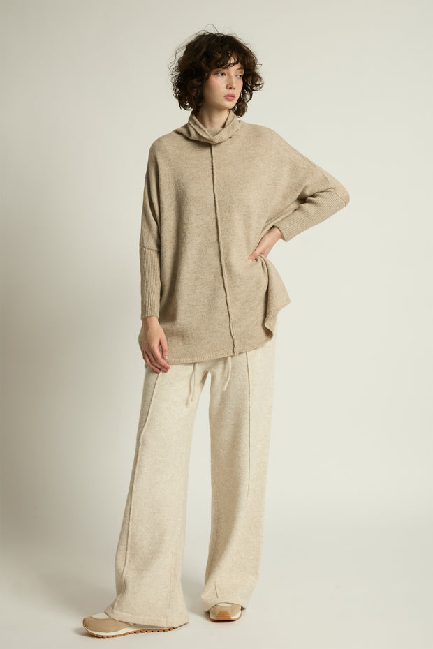 Seam Turtleneck Soft Sweater