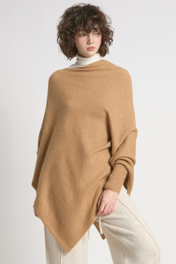 Basic Triangle Poncho with Sleeves