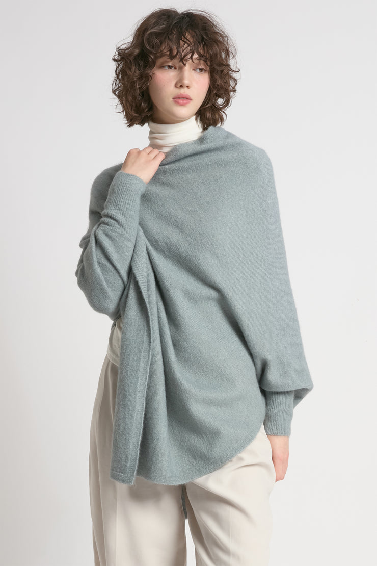 Basic Triangle Poncho with Sleeves
